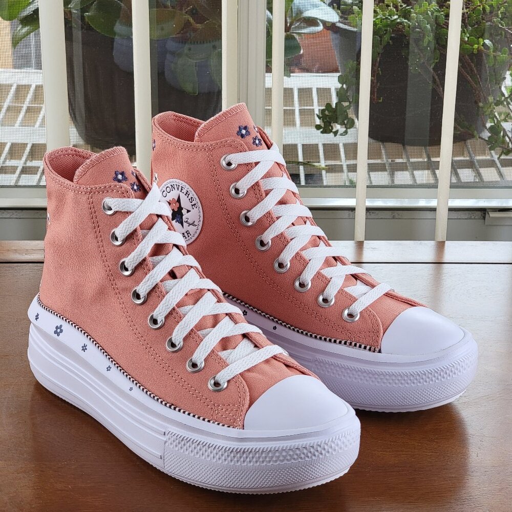 Chuck Taylor All Star Move Platform Canvas A14266C Vintage Peach Size 8 Women's